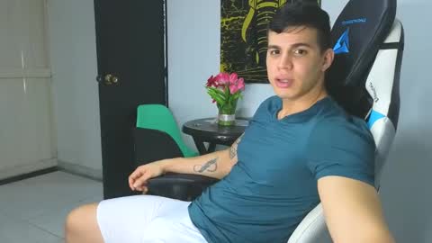 Snapshot of levelingg chatting on March 12, 3:24 am levelingg online show from March 12, 3:24 am