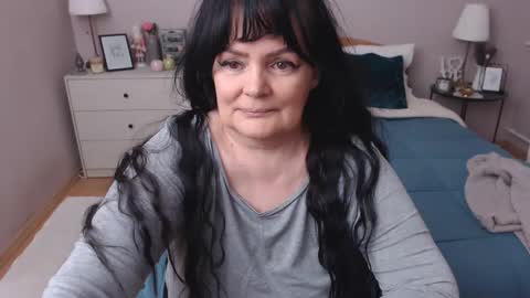 Mary online show from December 21, 1:51 pm