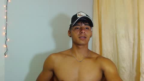 i  am lewis ly EDUARDO MEMDOZA15 online show from March 31, 5:13 pm