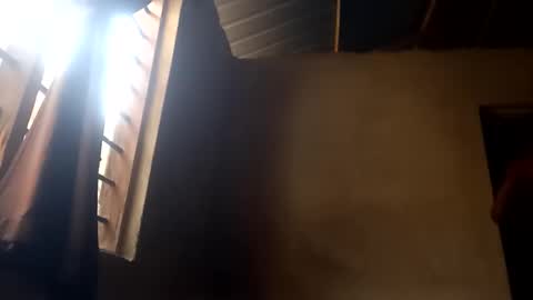 lewiskip online show from October 24, 5:04 am