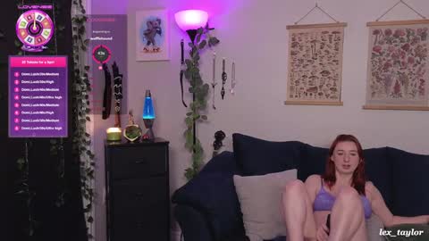 Snapshot of lex_taylor chatting on January 17, 4:36 pm Lex online show from January 17, 4:36 pm