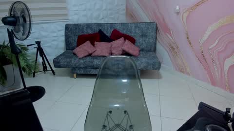 Snapshot of lexadimary chatting on January 29, 3:44 am lexa online show from January 29, 3:44 am