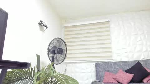 Snapshot of lexadimary chatting on February 12, 11:18 am lexa online show from February 12, 11:18 am