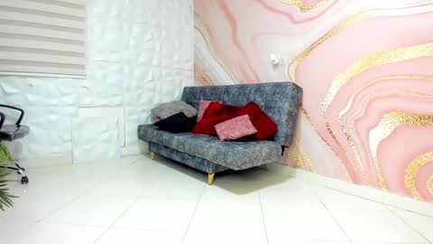 Snapshot of lexadimary chatting on February 13, 4:11 am lexa online show from February 13, 4:11 am