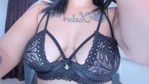 Snapshot of lexadimary chatting on October 24, 7:54 pm lexa online show from October 24, 7:54 pm