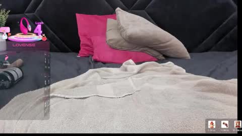 lexa online show from March 29, 8:14 am