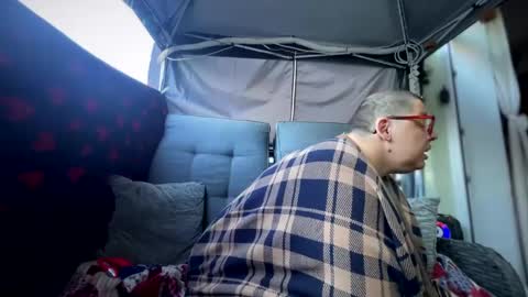 Lexi und Lex online show from September 22, 6:48 am