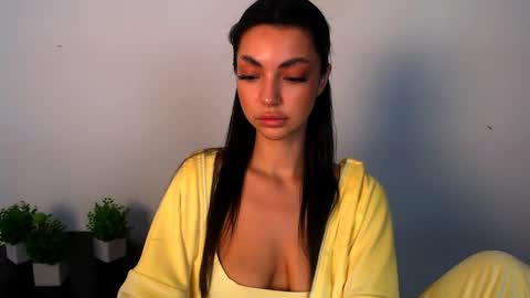 Alexia online show from June 1, 10:50 am