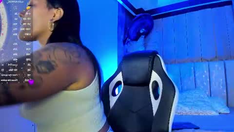 Lexi Adams  online show from June 28, 12:33 pm