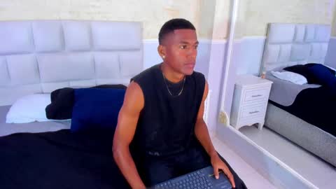 Snapshot of lexianddeker chatting on September 30, 4:56 pm Lexi Derek online show from September 30, 4:56 pm