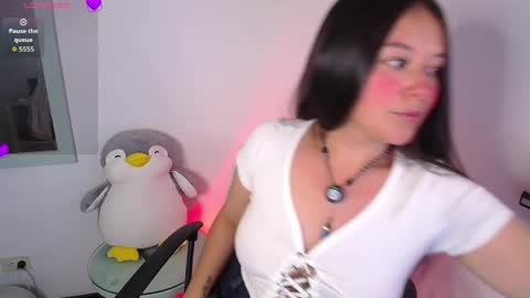 Snapshot of lexie_babe chatting on May 27, 1:35 am Lexie Thompson 8pm 0000am -5 online show from May 27, 1:35 am