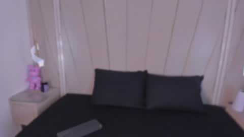 Snapshot of lexiee__ chatting on January 12, 12:10 pm lexiee__ online show from January 12, 12:10 pm