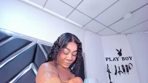 Snapshot of lexieegrey chatting on June 20, 7:27 pm Lexieegrey online show from June 20, 7:27 pm