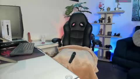 Lexie  online show from July 17, 12:34 pm
