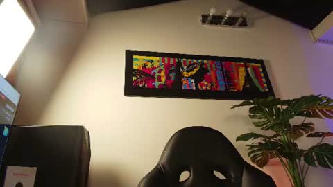 Lexie  online show from August 1, 1:43 pm