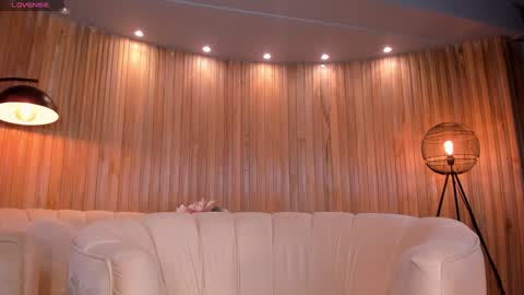 Snapshot of lexiewayne chatting on December 18, 10:46 pm Lexie online show from December 18, 10:46 pm