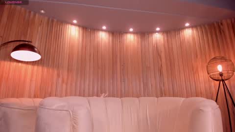 Snapshot of lexiewayne chatting on December 21, 1:58 am Lexie online show from December 21, 1:58 am