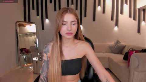 Snapshot of lexiewayne chatting on March 5, 8:00 pm Lexie online show from March 5, 8:00 pm