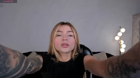 Lexie  online show from July 11, 11:57 am