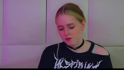 Lexi online show from March 8, 2:15 am