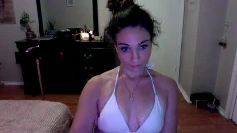 lexwyoex online show from October 1, 3:45 am