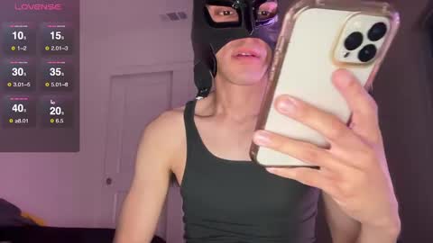 Dromaeosaurex online show from September 15, 6:35 am