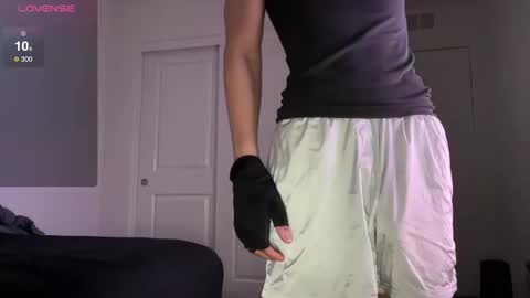 Dromaeosaurex online show from September 20, 8:37 am