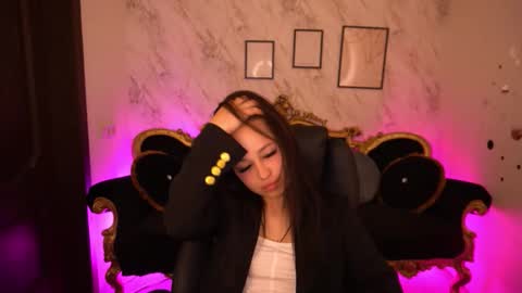 Lexi online show from June 7, 6:28 am