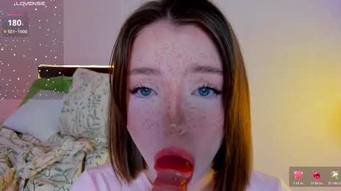 Snapshot of lexxxxxxi chatting on February 23, 6:27 pm lexi miu online show from February 23, 6:27 pm