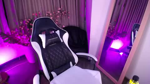 lexy_storm_18 online show from May 12, 7:33 pm