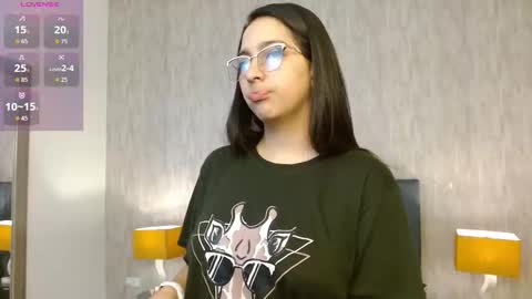 lexyblaze_ online show from December 20, 11:17 am