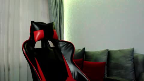 Snapshot of lexydavis chatting on December 1, 10:10 pm Lexy Davis online show from December 1, 10:10 pm
