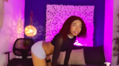 lexyskye online show from March 7, 12:02 pm