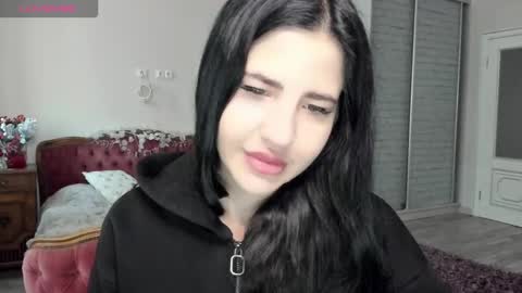 lexyswett online show from December 18, 7:03 am