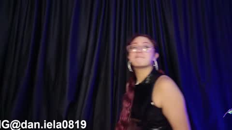 Snapshot of leyla_collins chatting on February 21, 9:13 am online show from February 21, 9:13 am