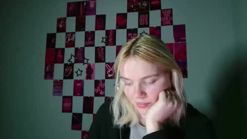 Leyla online show from November 12, 7:09 am