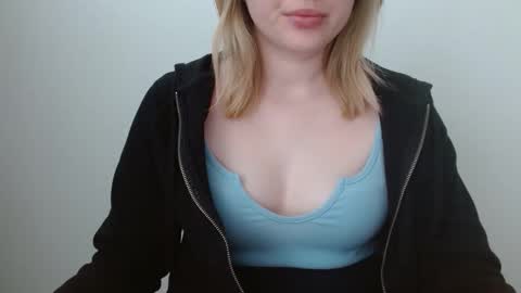 Leyla online show from June 2, 6:04 am