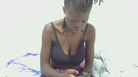 Snapshot of leylani69 chatting on June 20, 8:06 am laylani69 online show from June 20, 8:06 am