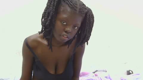 Snapshot of leylani69 chatting on July 5, 7:26 am laylani69 online show from July 5, 7:26 am