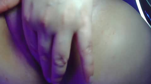 Snapshot of leysun7777 chatting on January 22, 12:49 pm Leysun7 online show from January 22, 12:49 pm