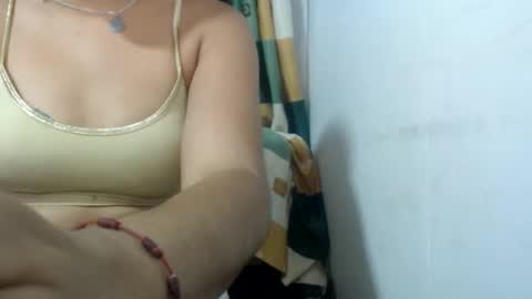 Snapshot of lhiam_save18 chatting on February 17, 12:18 am lhiam online show from February 17, 12:18 am