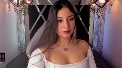 Snapshot of lia_14_ chatting on December 31, 2:36 pm Lia online show from December 31, 2:36 pm