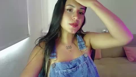 Snapshot of lia_14_ chatting on July 18, 8:34 pm Lia online show from July 18, 8:34 pm