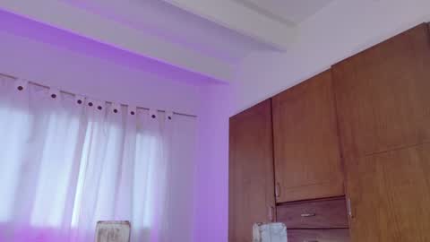 Snapshot of lia__summer chatting on June 24, 3:22 pm lia__summer online show from June 24, 3:22 pm