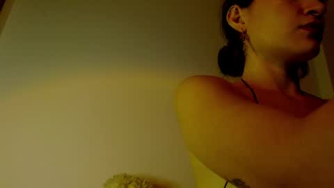 liliana online show from March 28, 6:02 am