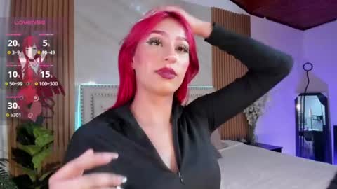 Snapshot of lia_corner chatting on August 4, 10:12 pm lia_corner online show from August 4, 10:12 pm