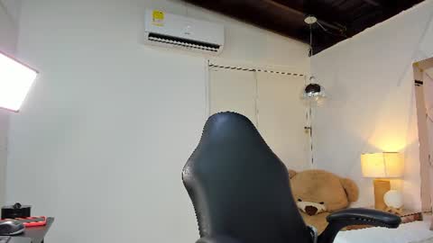 Lia  online show from July 11, 7:16 pm