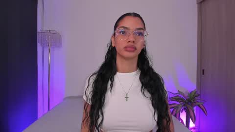 Snapshot of lia_girl2 chatting on July 25, 3:15 am Lia online show from July 25, 3:15 am