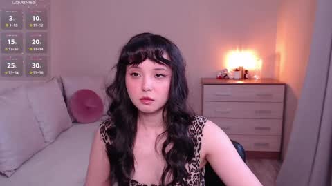 Snapshot of lia_hetty chatting on March 29, 1:44 pm L I A online show from March 29, 1:44 pm