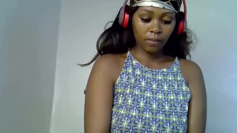 lia online show from November 12, 5:13 pm